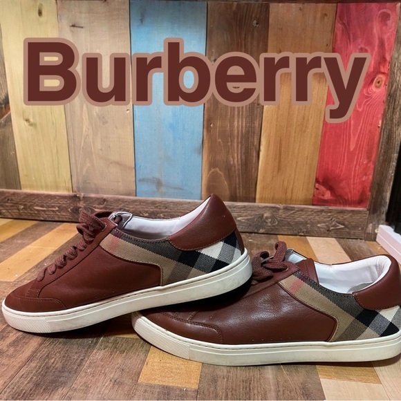 Burberry Brown Sneakers nova check Low-Top Retro Style Sz 42 / US 9 - Picture 1 of 10